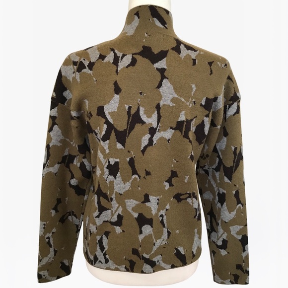 Anthropologie Camo Print Women’s Turtleneck Sweater XS/S - Picture 9 of 13